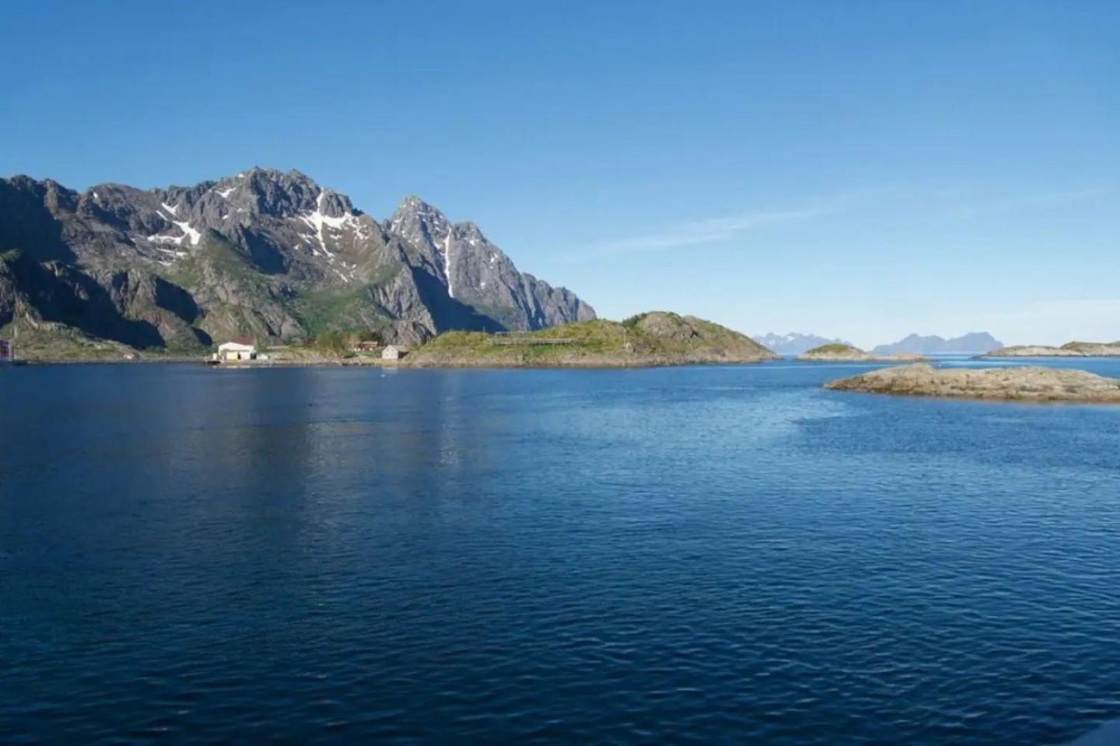 Seafront Apartment Henningsvaer Exterior photo